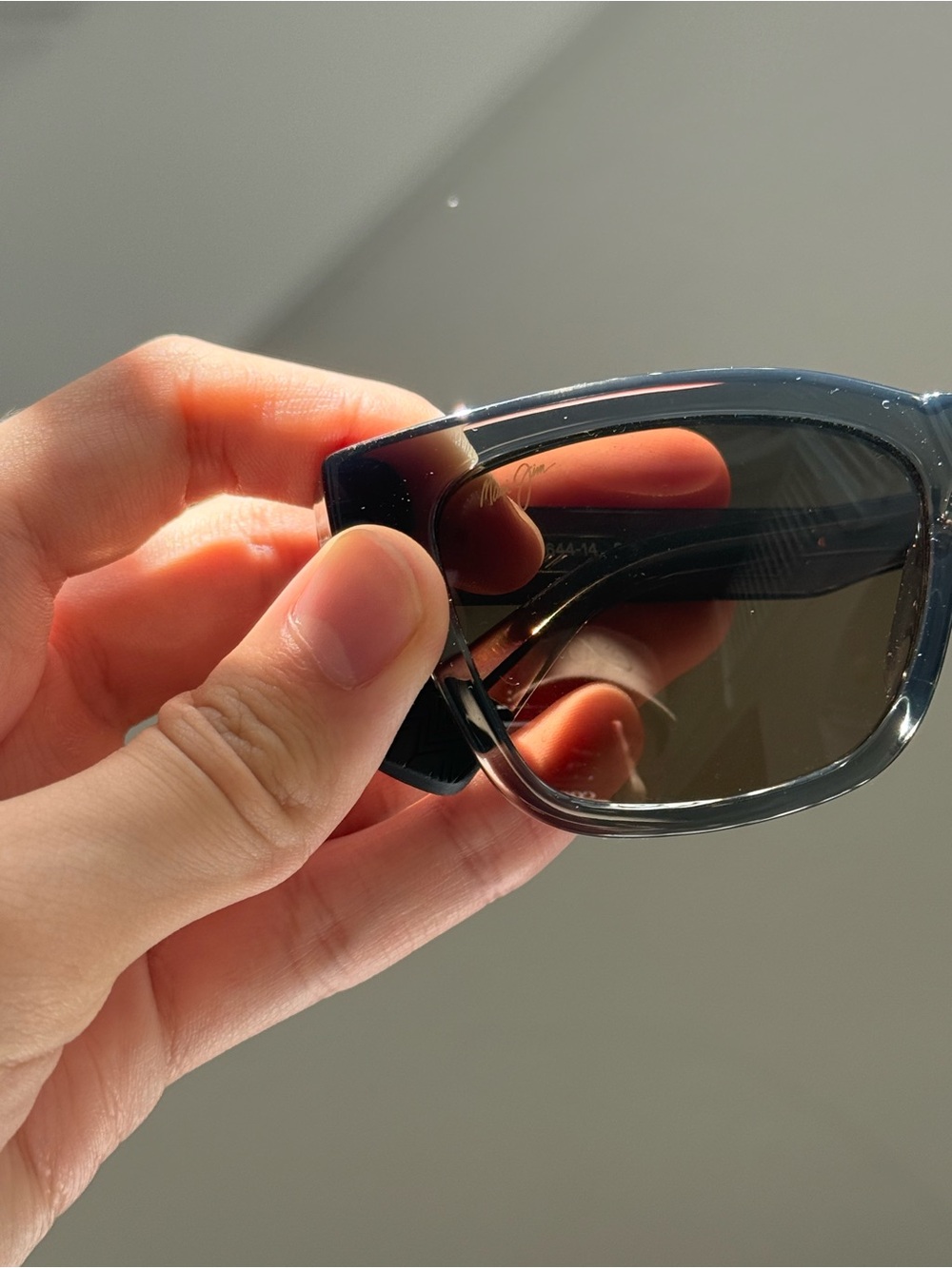 Maui Jim Hanohano - Dark Gray Sunglasses with polarized HCL Lenses - Picture 6 of 6